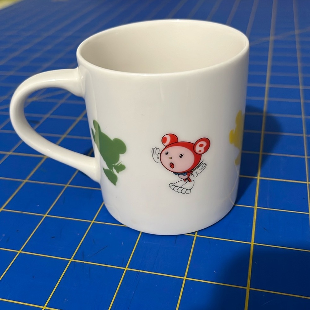 2004- Takashi Murakami/Kaikai small mug
